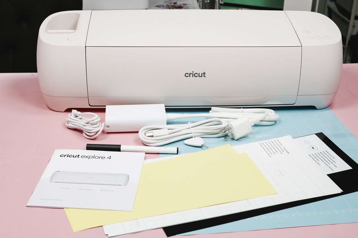 Cricut Explore Box Contenido